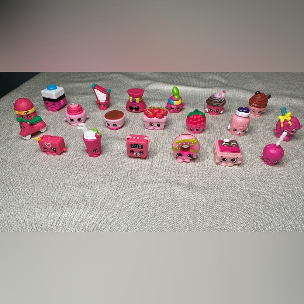 💗 Lot of 20 Pink Shopkins - All Pink Collection - Mixed Series